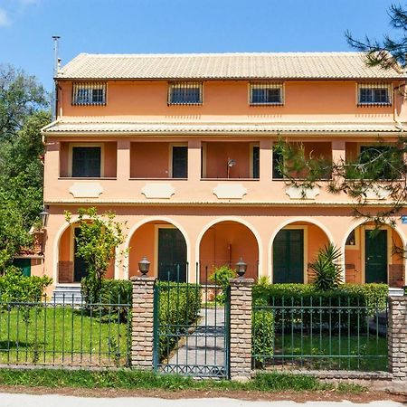 Granis Family House Lägenhet Ano Lefkimmi Exteriör bild
